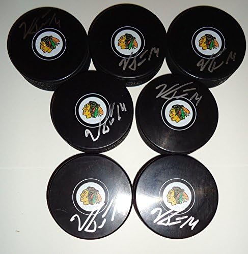 Viktor Tyihonov aláírt 15-16 Chicago Blackhawks logós jégkorong w/coa - Dedikált NHL Korong